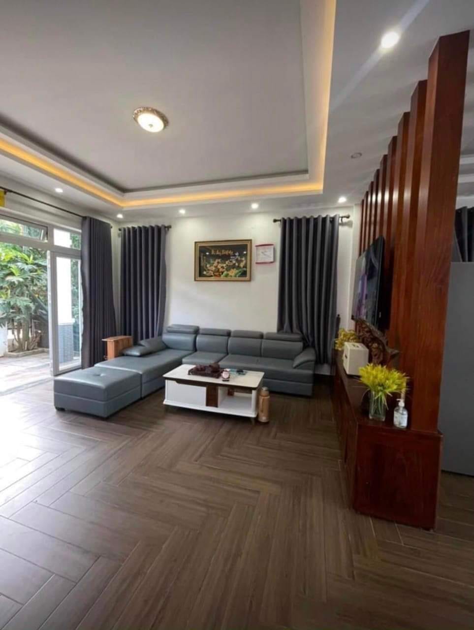 Sos Sos - Giảm giá bán gấp Căn Villa Phước Thành, P7, Đà Lạt 200m2 giá chỉ 9 tỷ - Ảnh chính